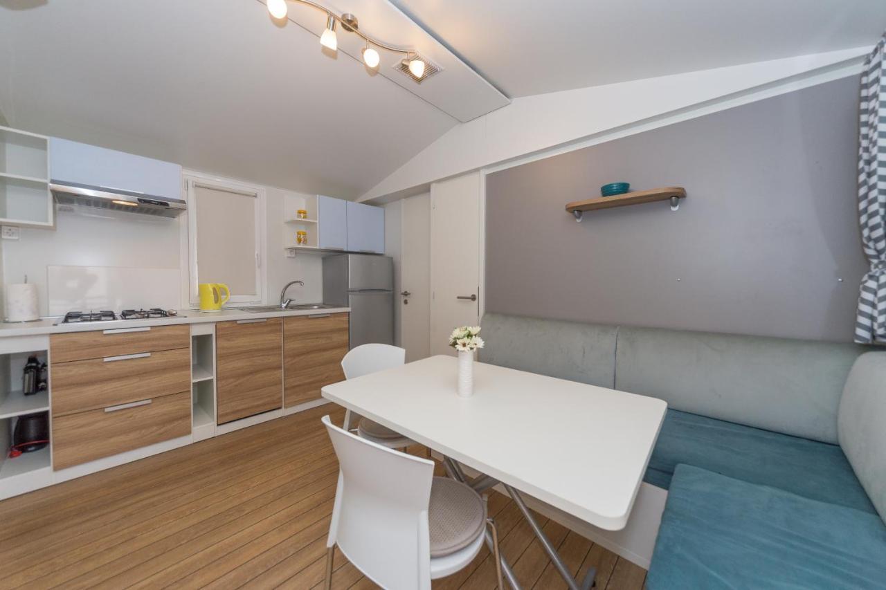 Mobile Homes Crystal Biograd Na Moru Exterior photo