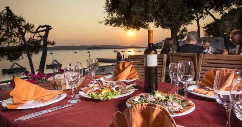 Mobile Homes Crystal Biograd Na Moru Exterior photo
