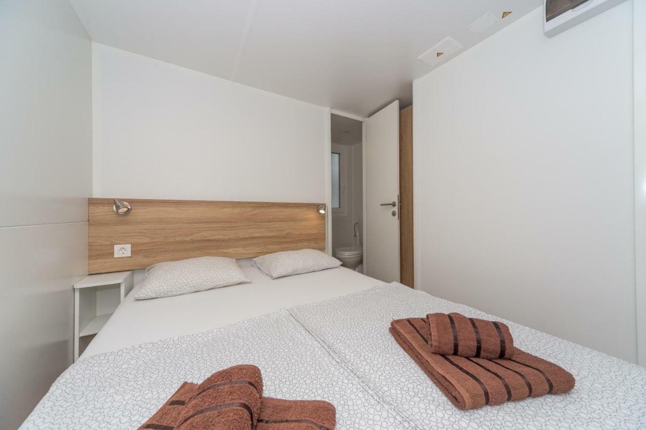 Mobile Homes Crystal Biograd Na Moru Exterior photo